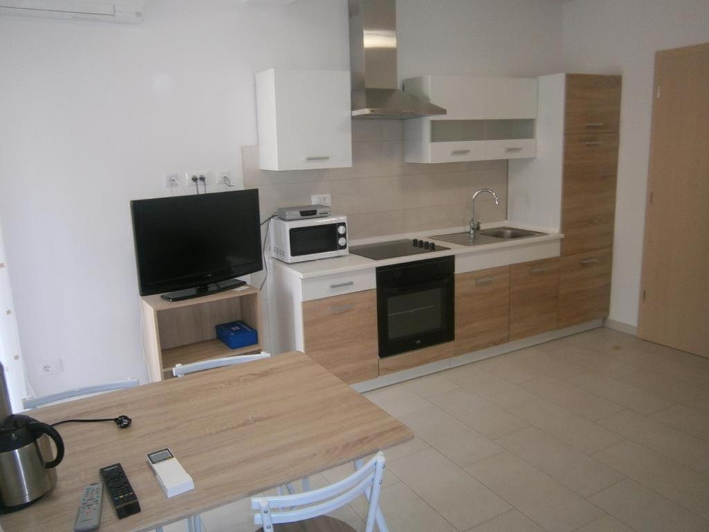 Lovely Fazana Apartments 400M From The Sea Екстериор снимка